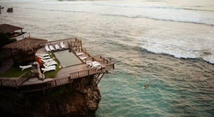 Private Villas in Bali with Cliffside Ocean Views